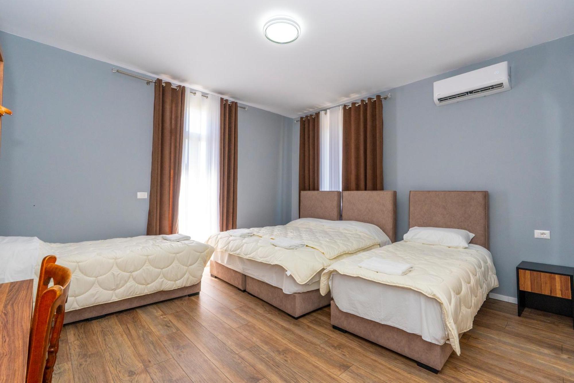 Gjuhadoli 2 Hotel 4*