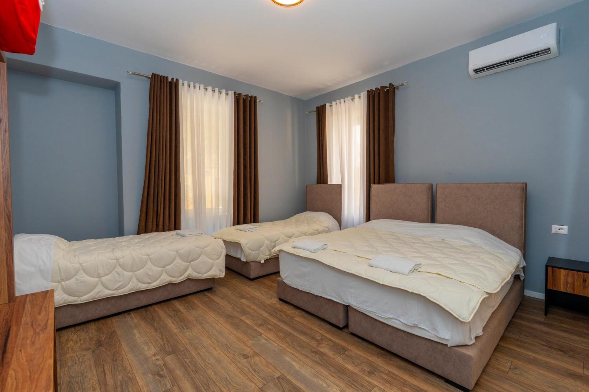 Gjuhadoli 2 Hotel 4*